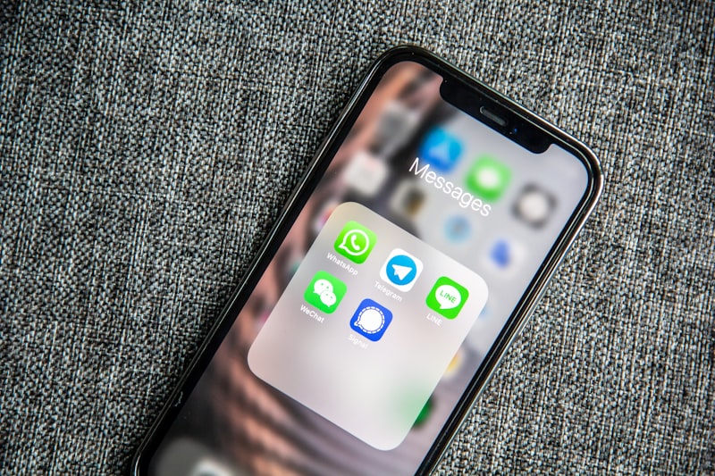 Anneler WhatsApp Grubunda Darbe Yaptı